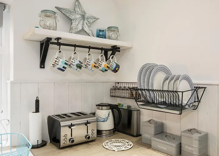 Rose And Crown Yard Whitby